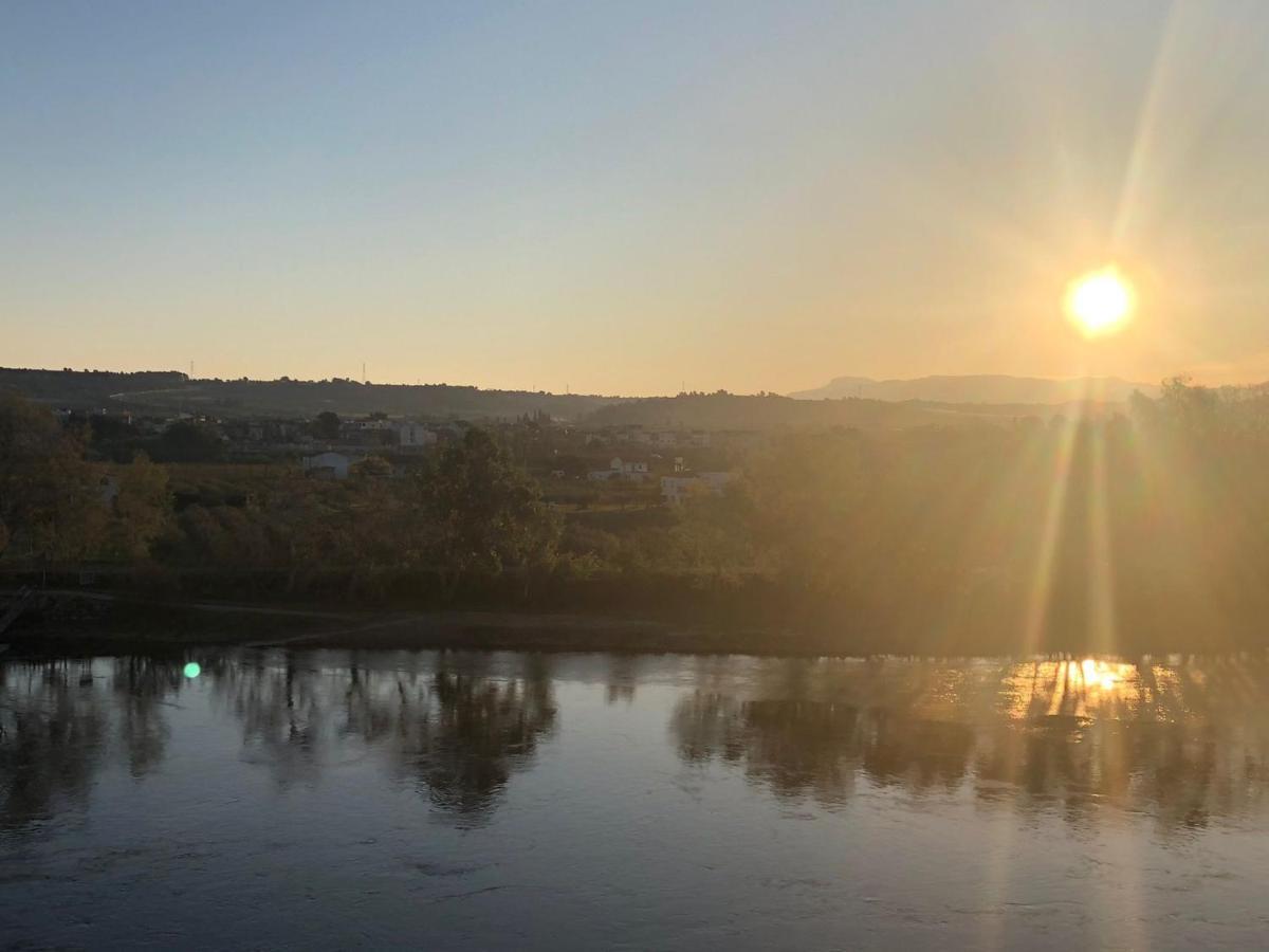 River Ebro Apartments 埃布罗河畔莫拉 外观 照片