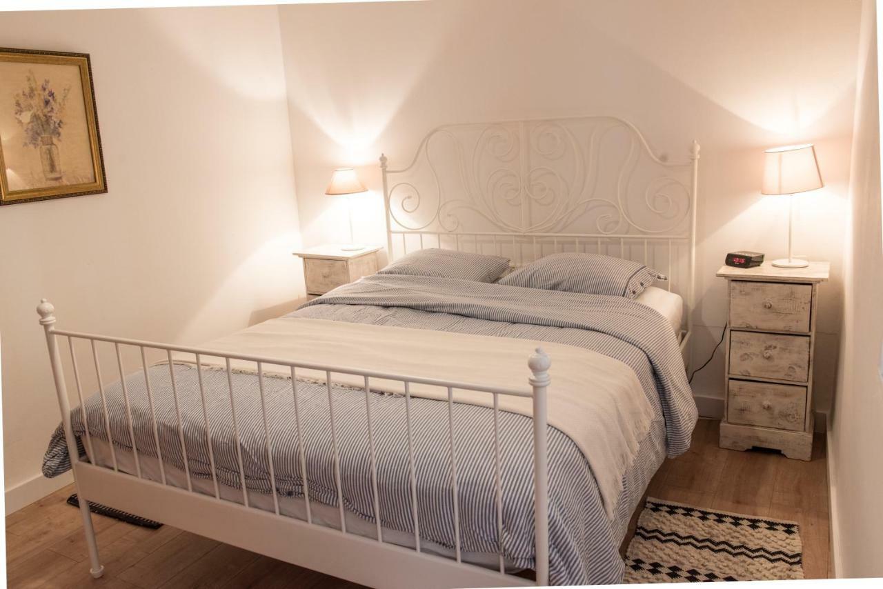 River Ebro Apartments 埃布罗河畔莫拉 外观 照片